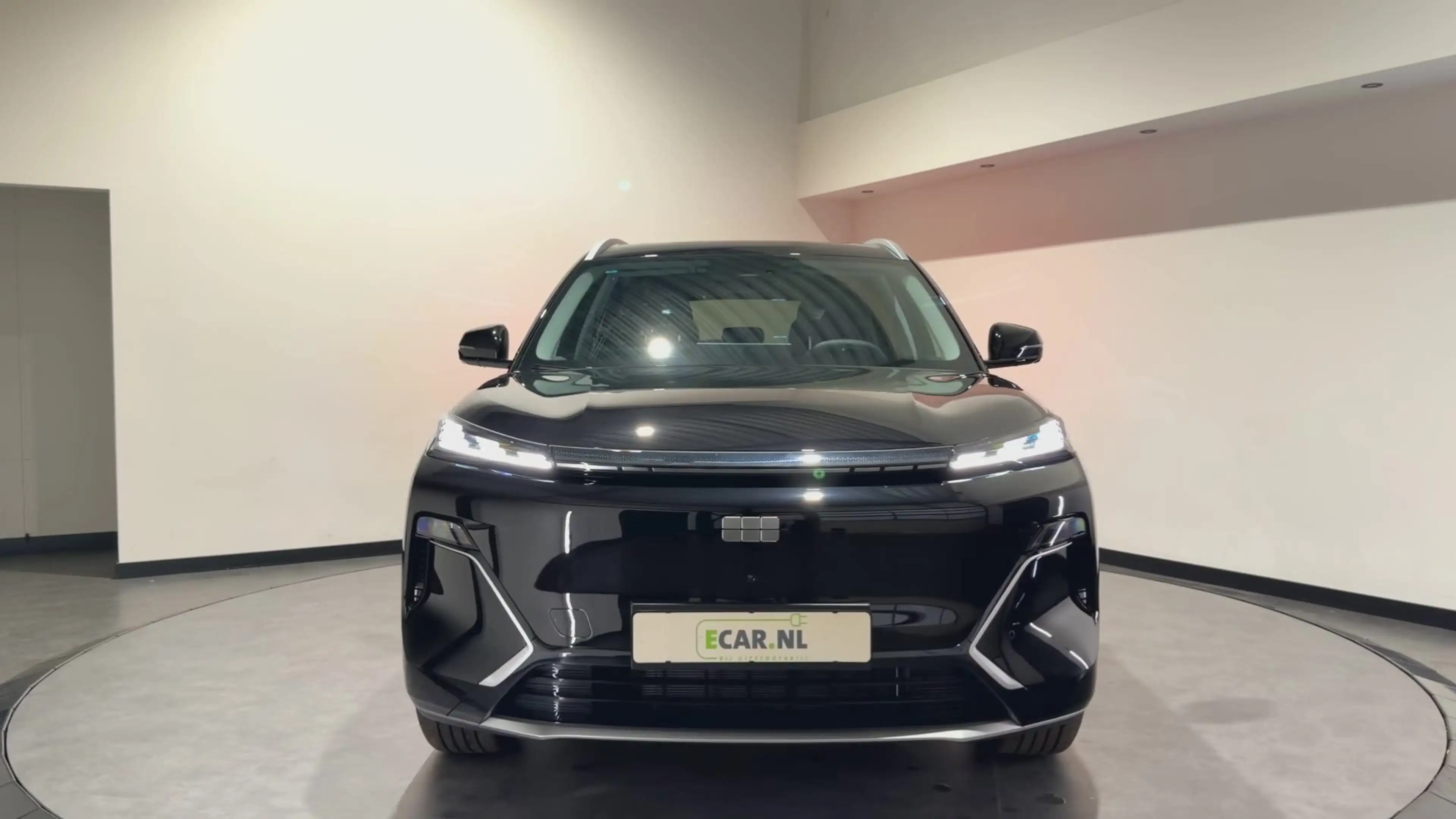 Geely Starray EM-i 1.5 Max | Launch Edition — photo 8
