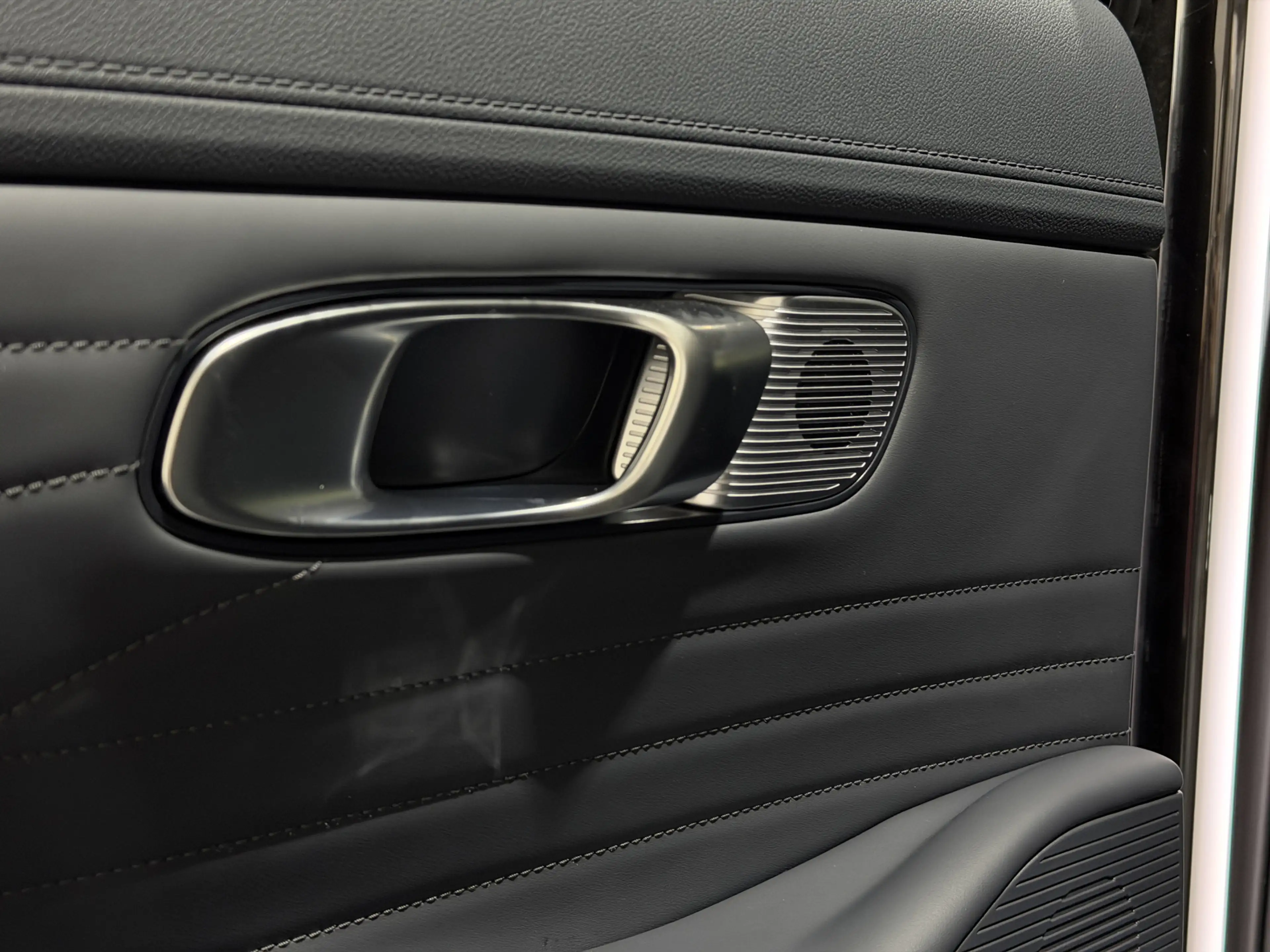 Geely Starray EM-i 1.5 Max | Launch Edition — photo 23