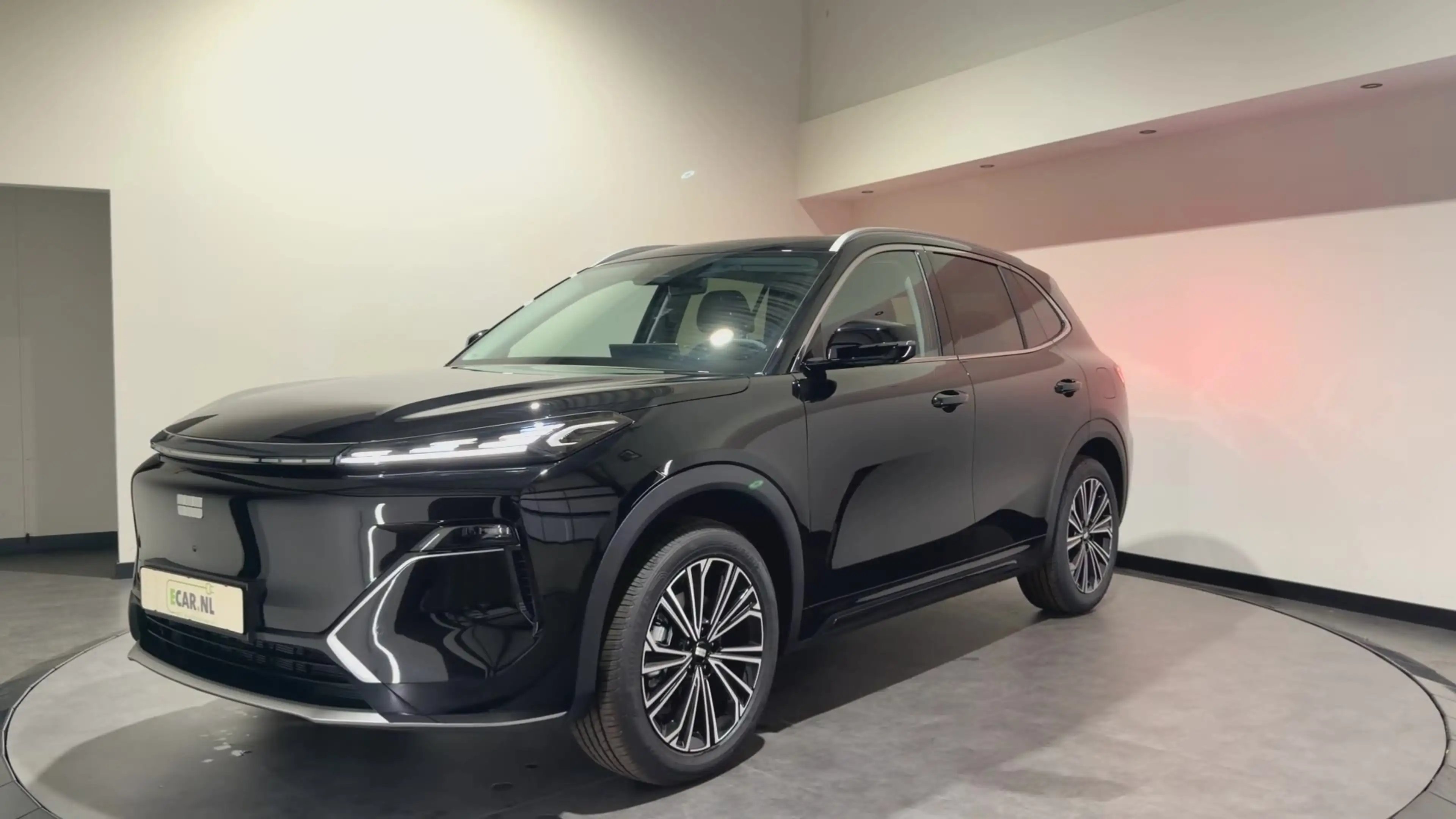 Geely Starray EM-i 1.5 Max | Launch Edition — photo 7