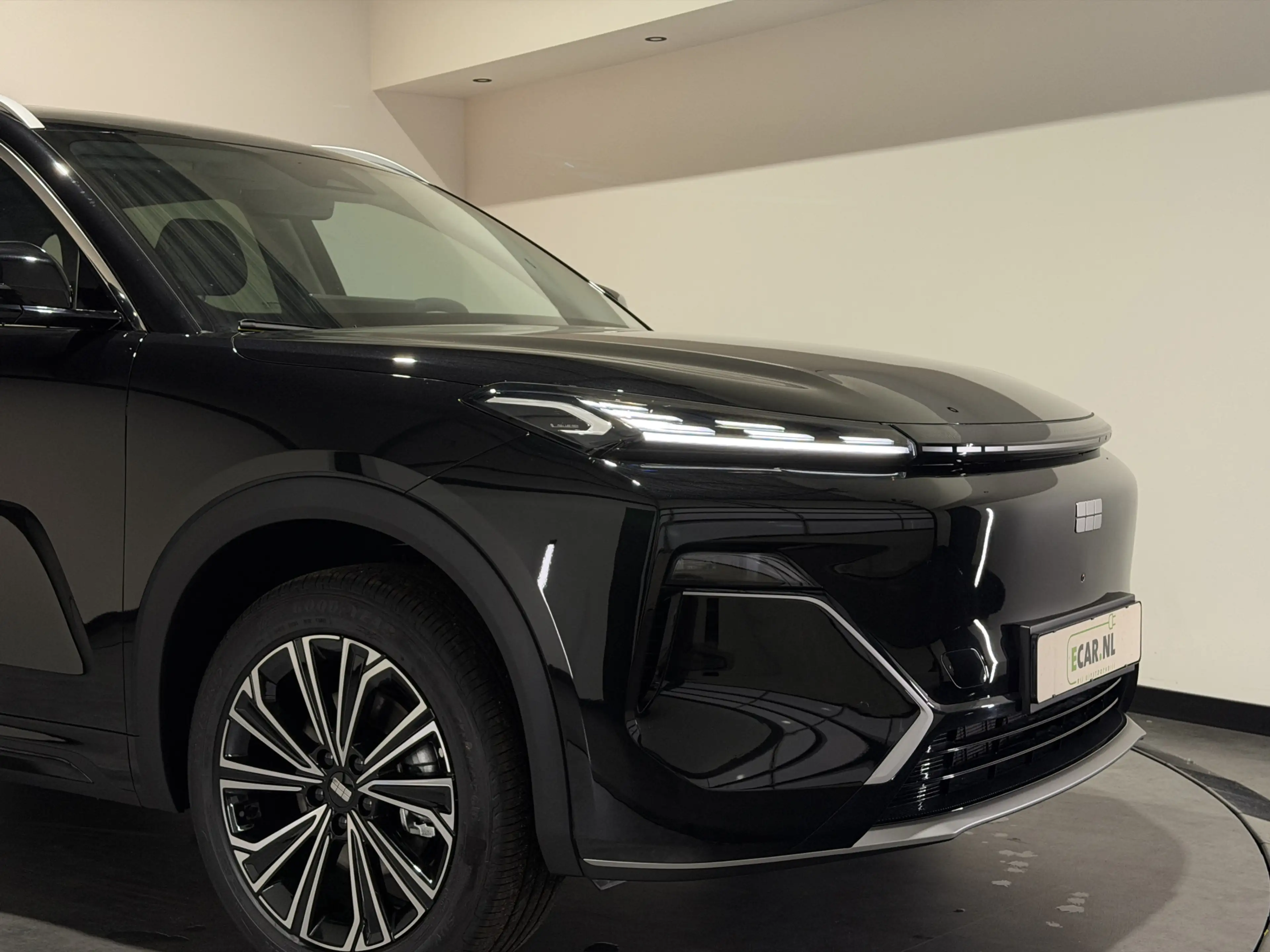 Geely Starray EM-i 1.5 Max | Launch Edition — photo 9