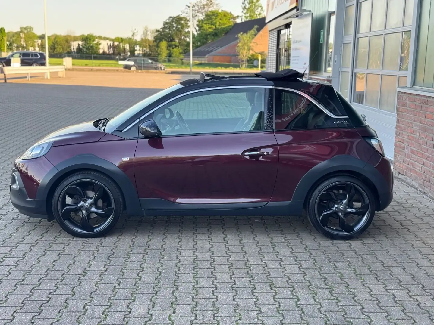 Opel Adam Rocks Automatik Open Air Sitz&Lenkrad-Hzg Rot - 2