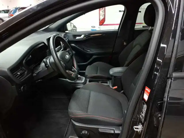 Ford Focus view 7