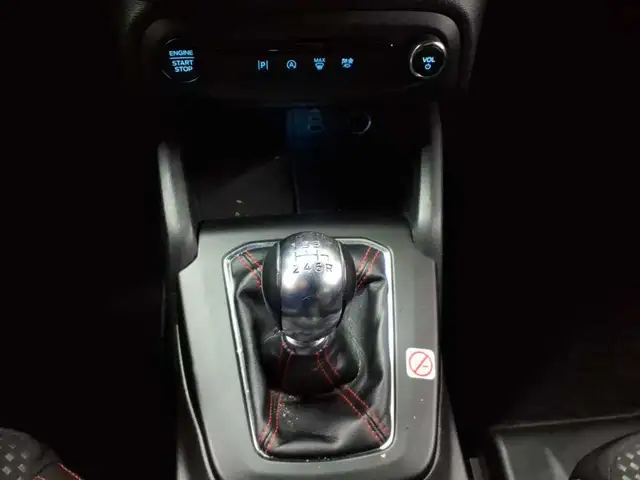 Ford Focus view 10