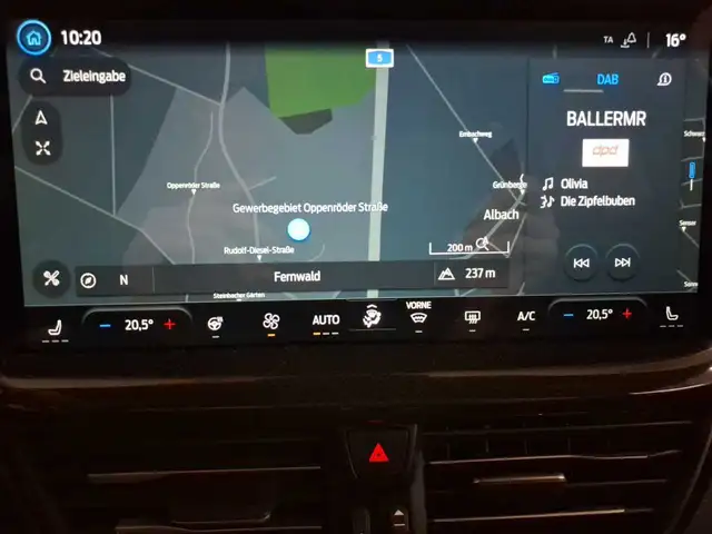Ford Focus view 12