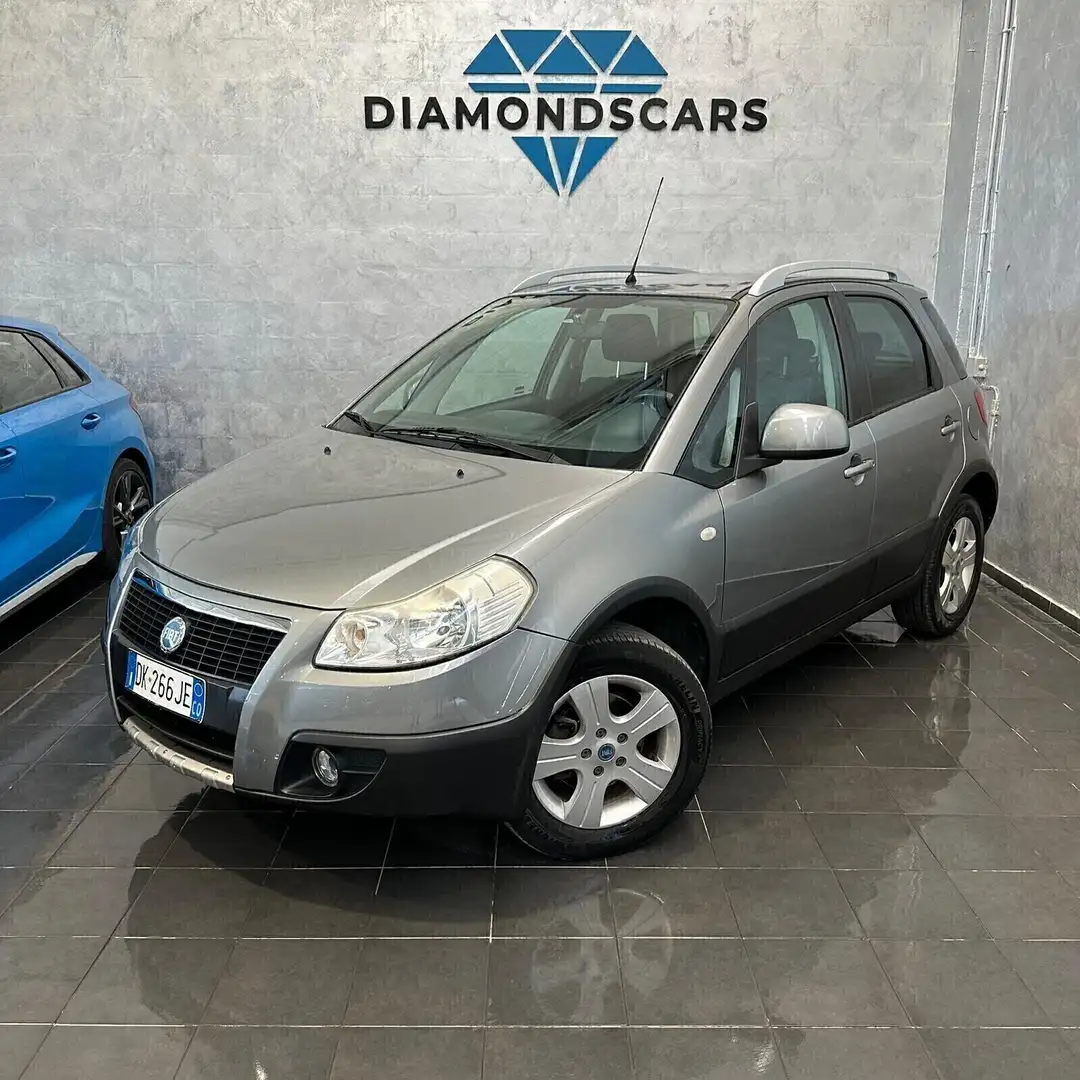 Fiat Sedici 1.6 16V 4x4 Dynamic Gris - 1