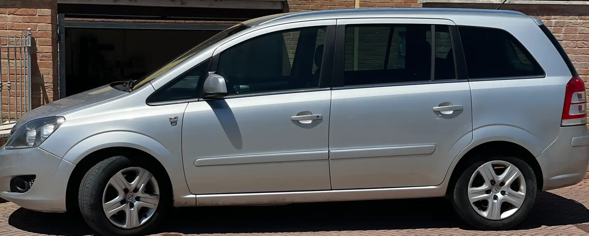 Opel Zafira Zafira 1.7 cdti Edition (enjoy) 110cv fap Grigio - 2