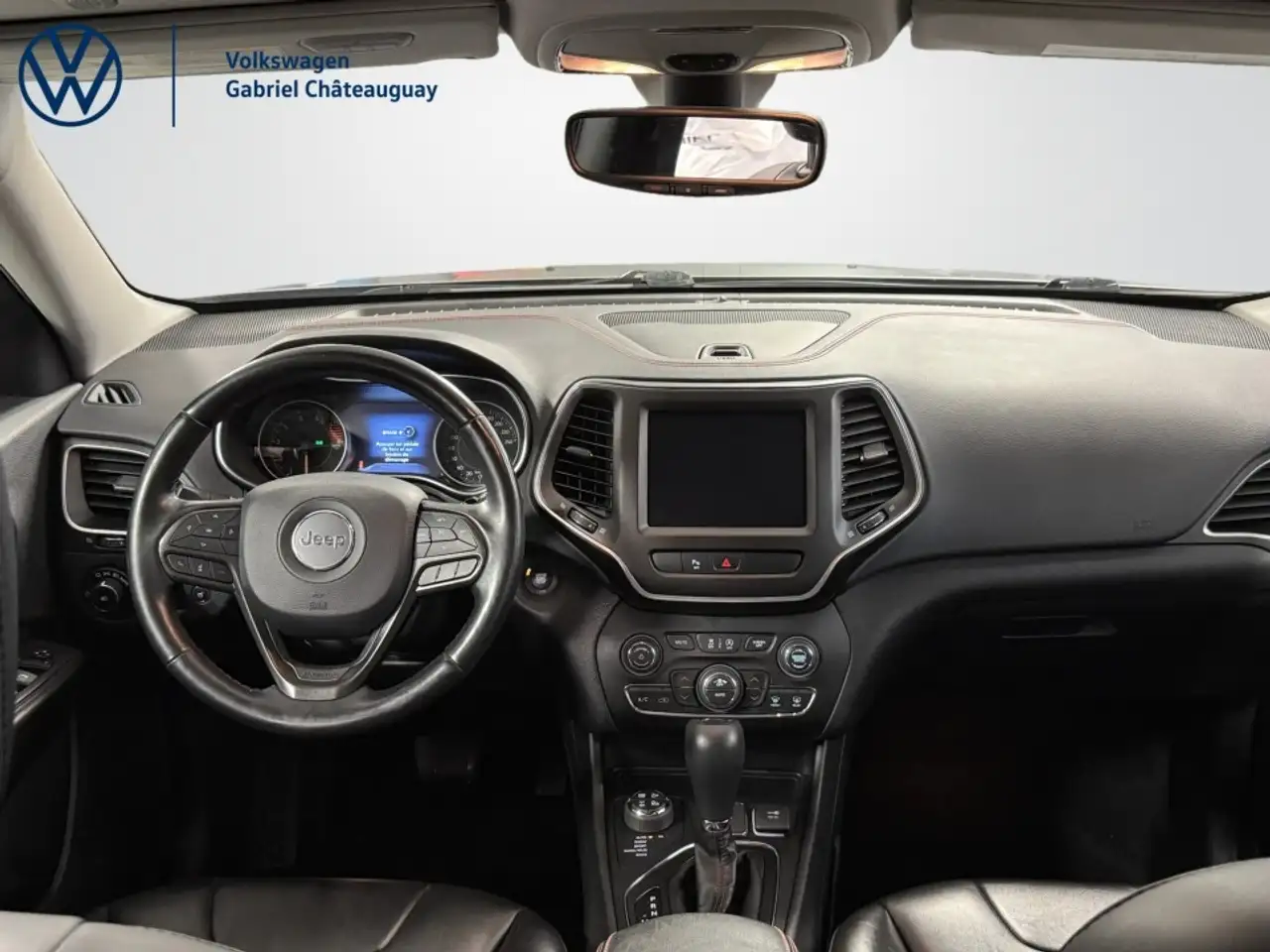 Jeep Cherokee снимка Jeep Cherokee