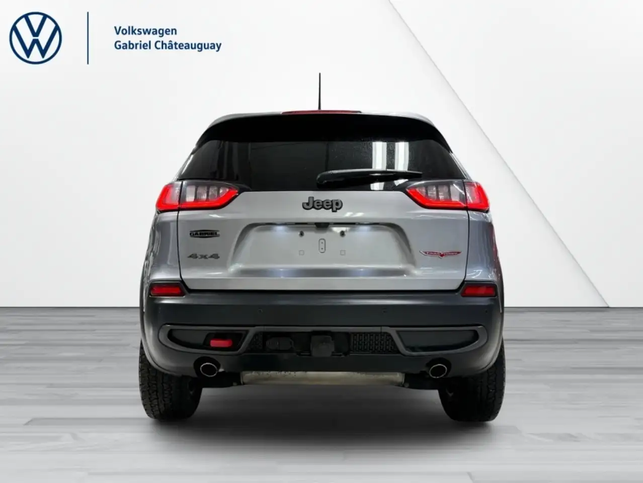 Jeep Cherokee снимка Jeep Cherokee