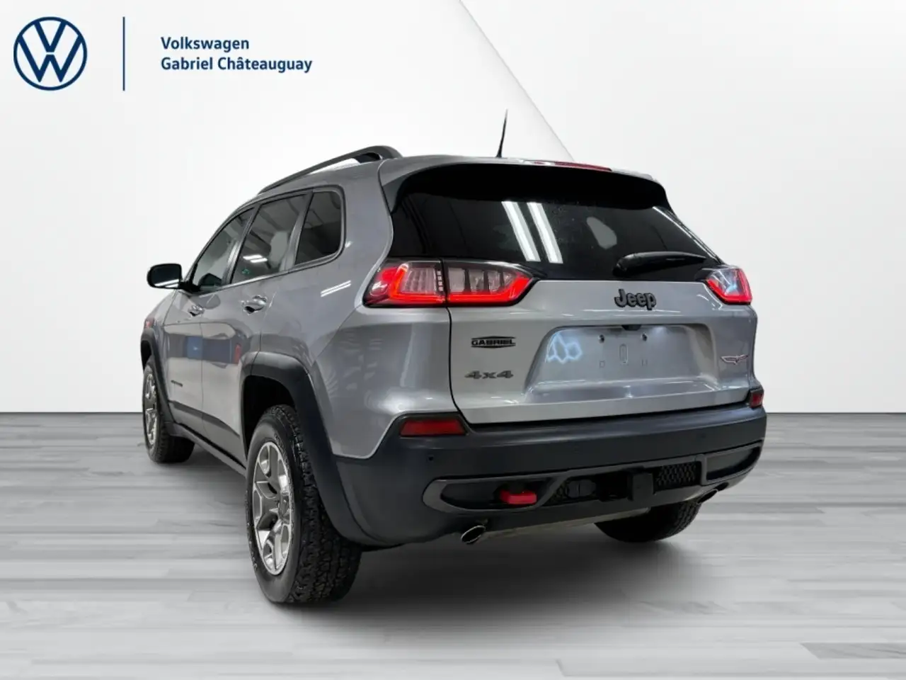 Jeep Cherokee снимка Jeep Cherokee
