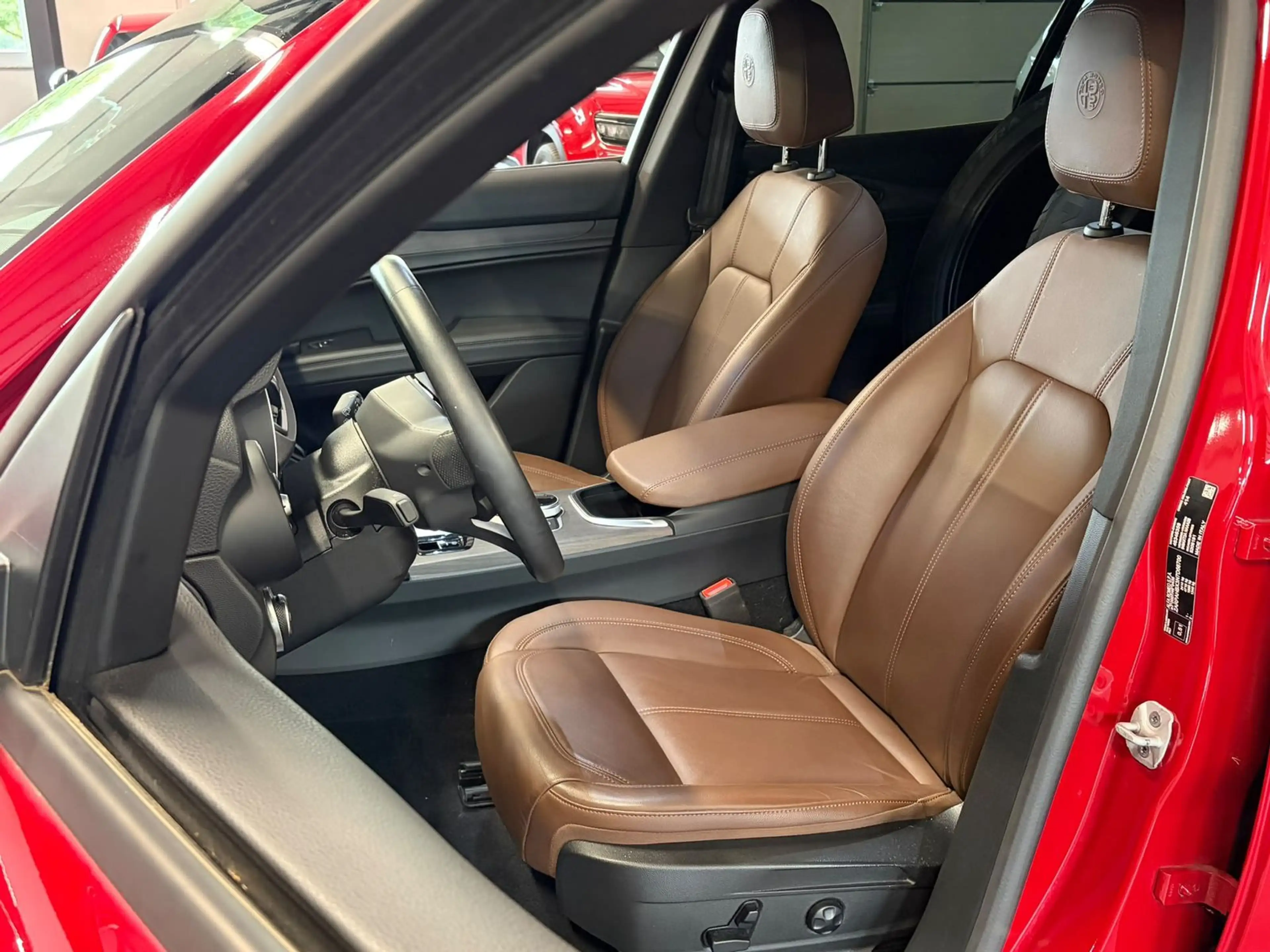 Alfa Romeo Stelvio Ti Q4 XEN+MEMO+ACC+LEDER+KAM+TOT.W+AHK+ — photo 8