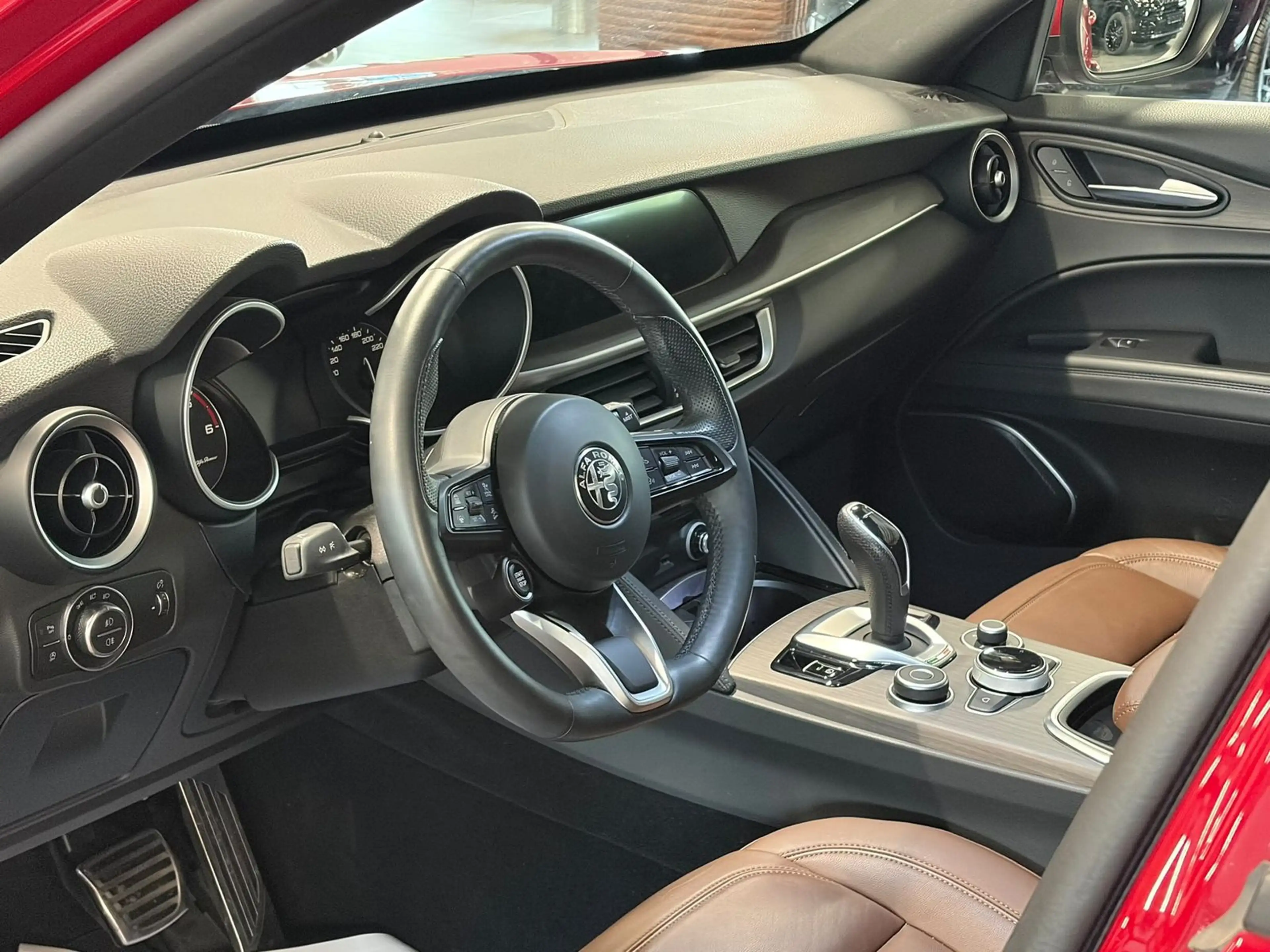 Alfa Romeo Stelvio Ti Q4 XEN+MEMO+ACC+LEDER+KAM+TOT.W+AHK+ — photo 12
