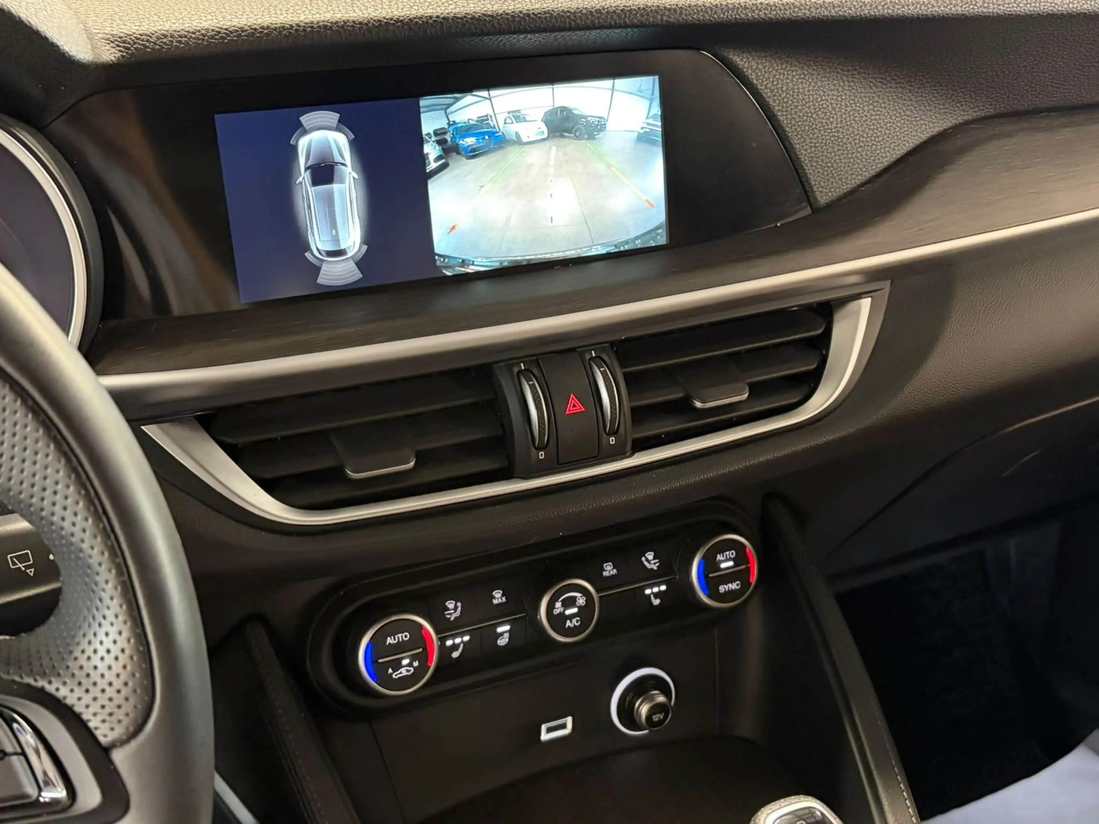 Alfa Romeo Stelvio Ti Q4 XEN+MEMO+ACC+LEDER+KAM+TOT.W+AHK+ — photo 15