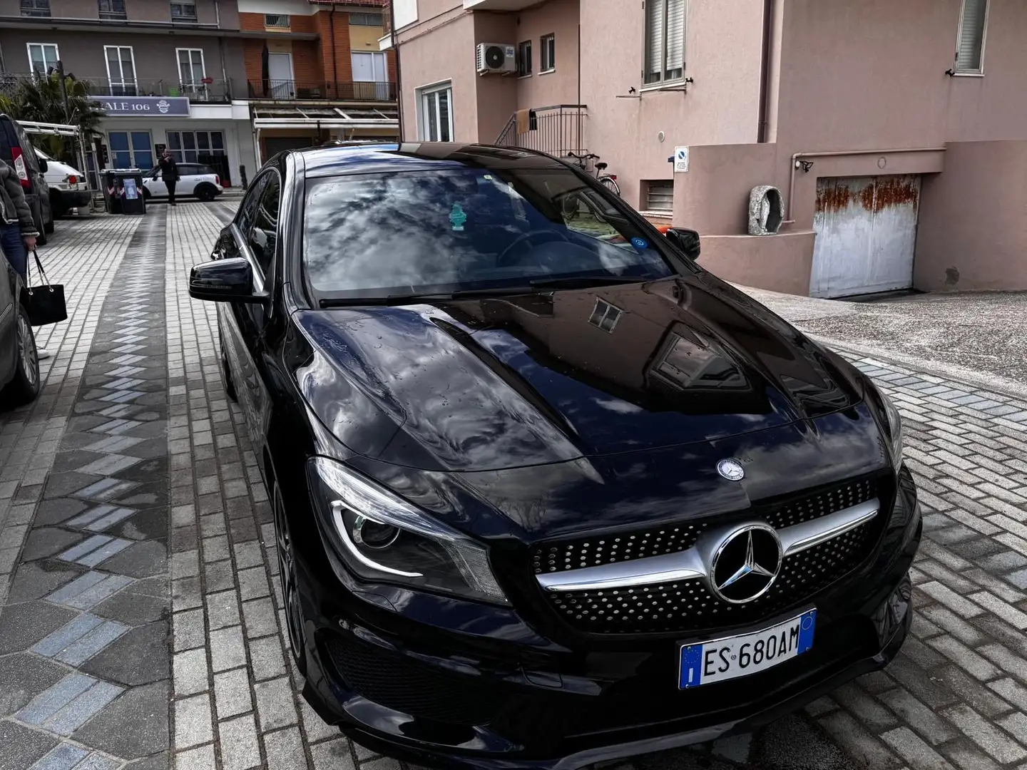 Mercedes-Benz CLA 220 premium - 1