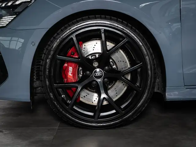 Audi RS3 view 4