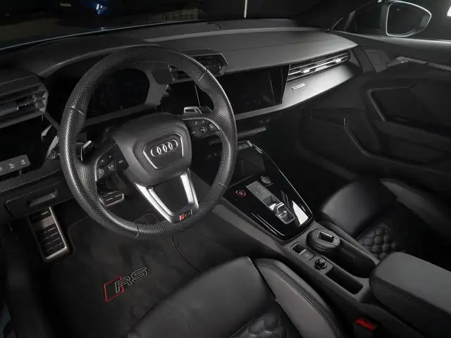 Audi RS3 view 11