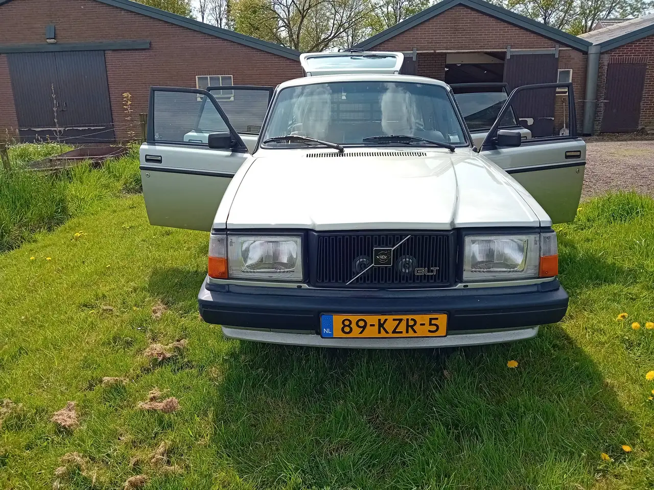 Volvo 245 GLT, foto 2