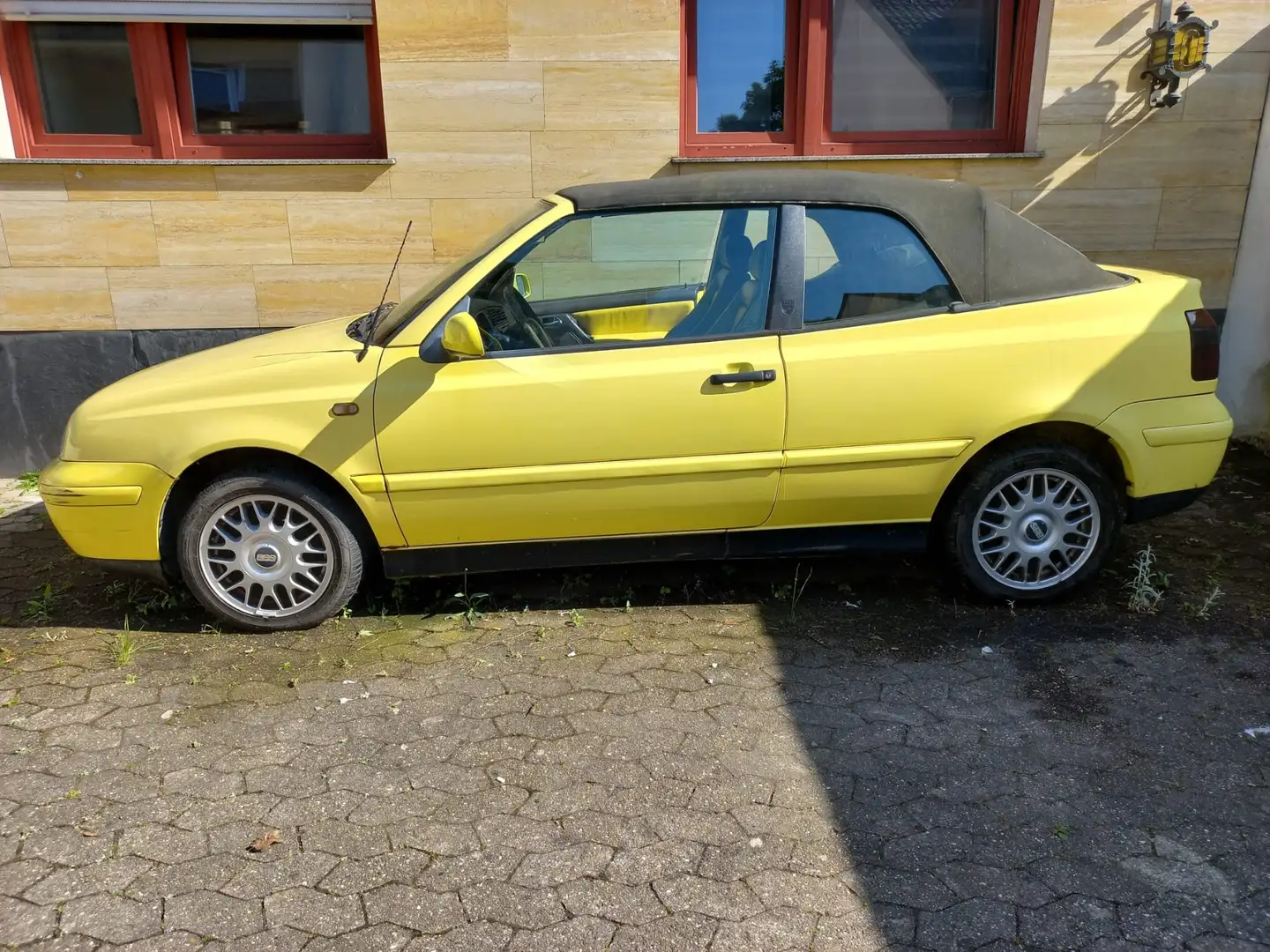 Volkswagen Golf Cabriolet Golf Cabrio 1.6 Colour Concept - 2
