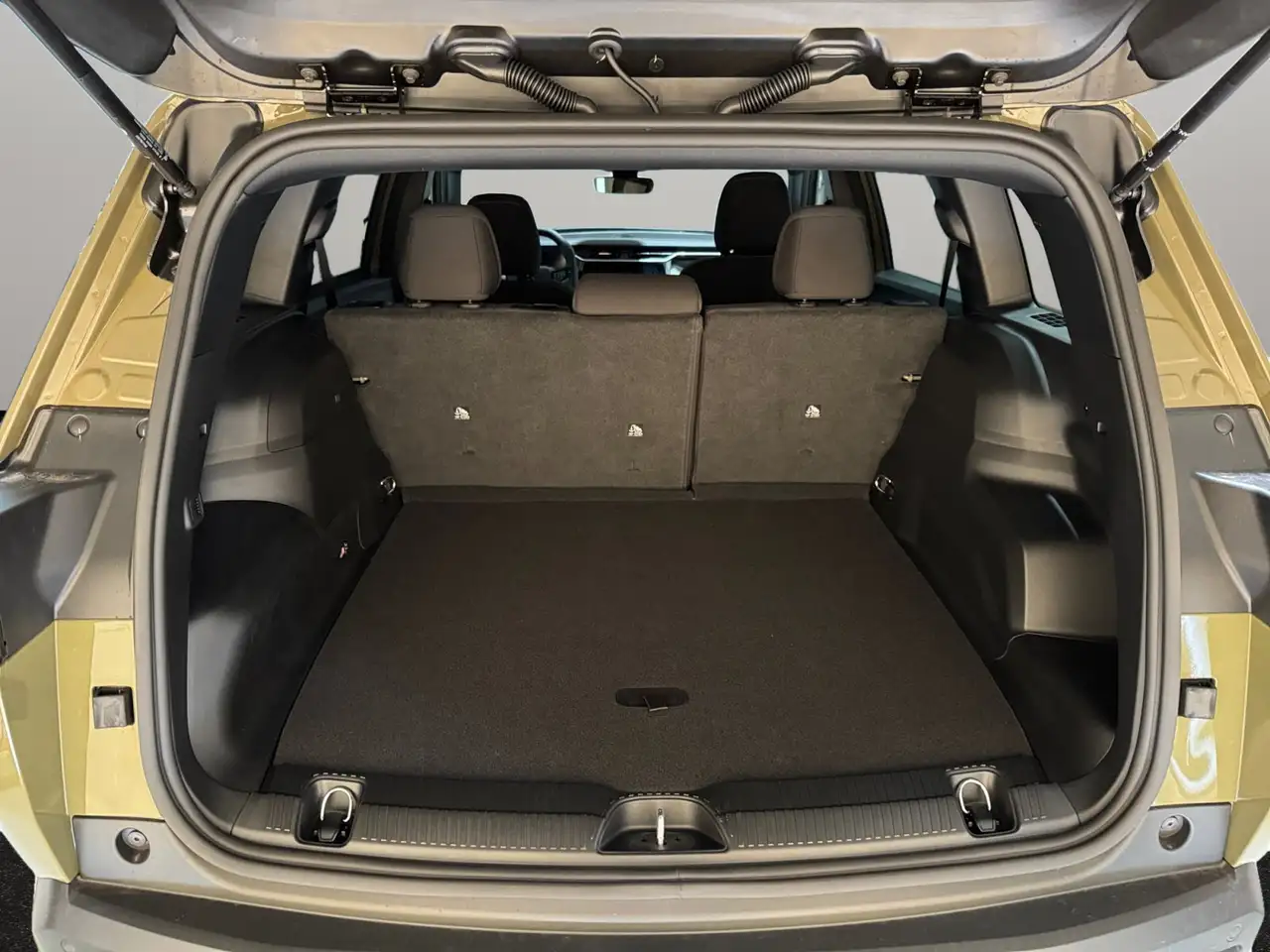 Jeep Cherokee photo Jeep Cherokee