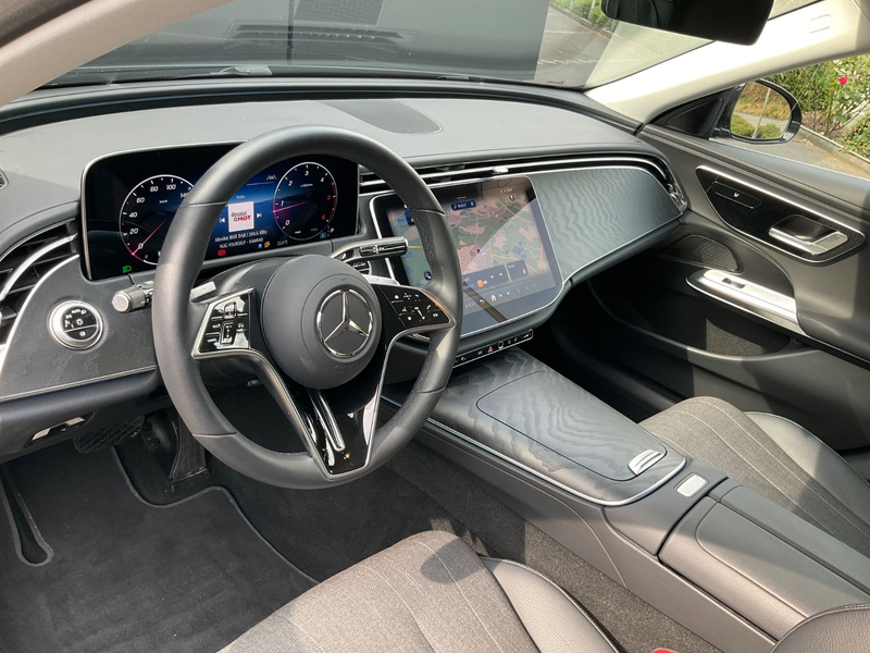 Mercedes-Benz E 220 T d Avantgarde Advanced/AHK/Carplay/Distr. — photo 11