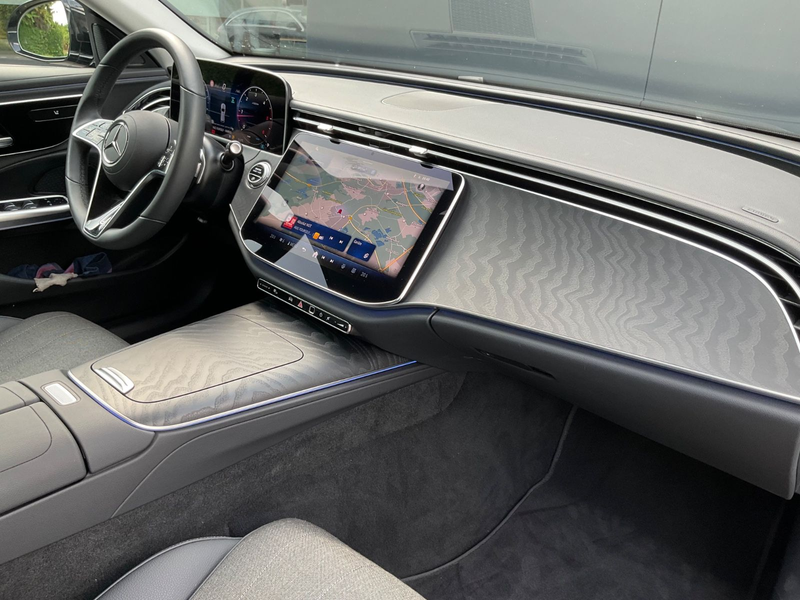Mercedes-Benz E 220 T d Avantgarde Advanced/AHK/Carplay/Distr. — photo 10