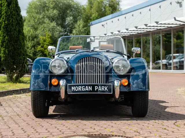 Morgan 4/4 *Sport Blue / Yarwood Honey*