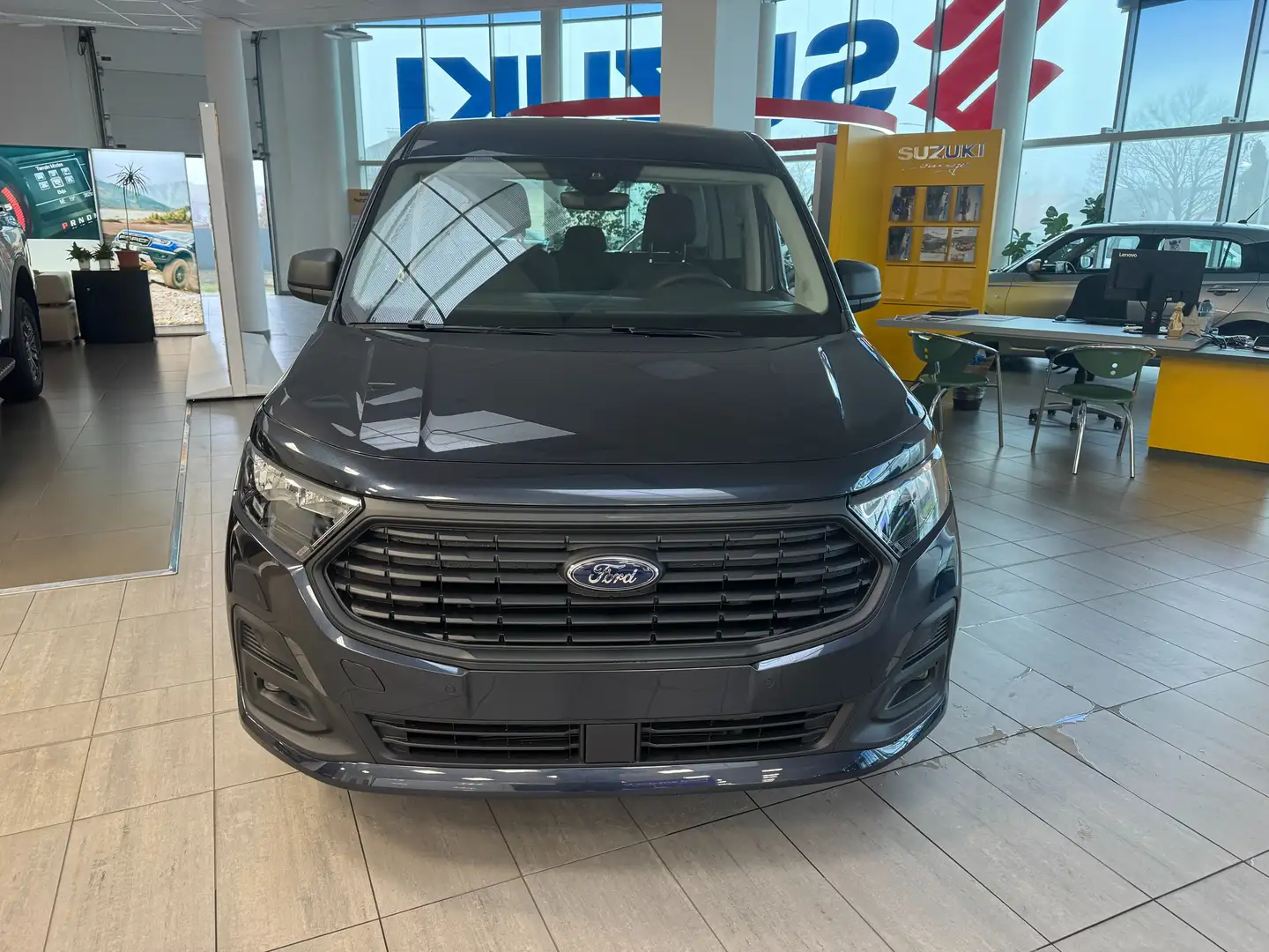 Ford Tourneo Connect 1.5 Ecoboost PHEV Trend Automatik Blau - 2