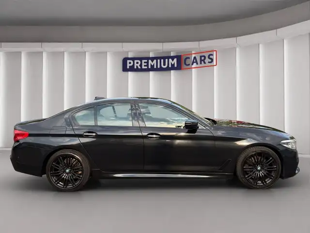 BMW 5 Series view 6