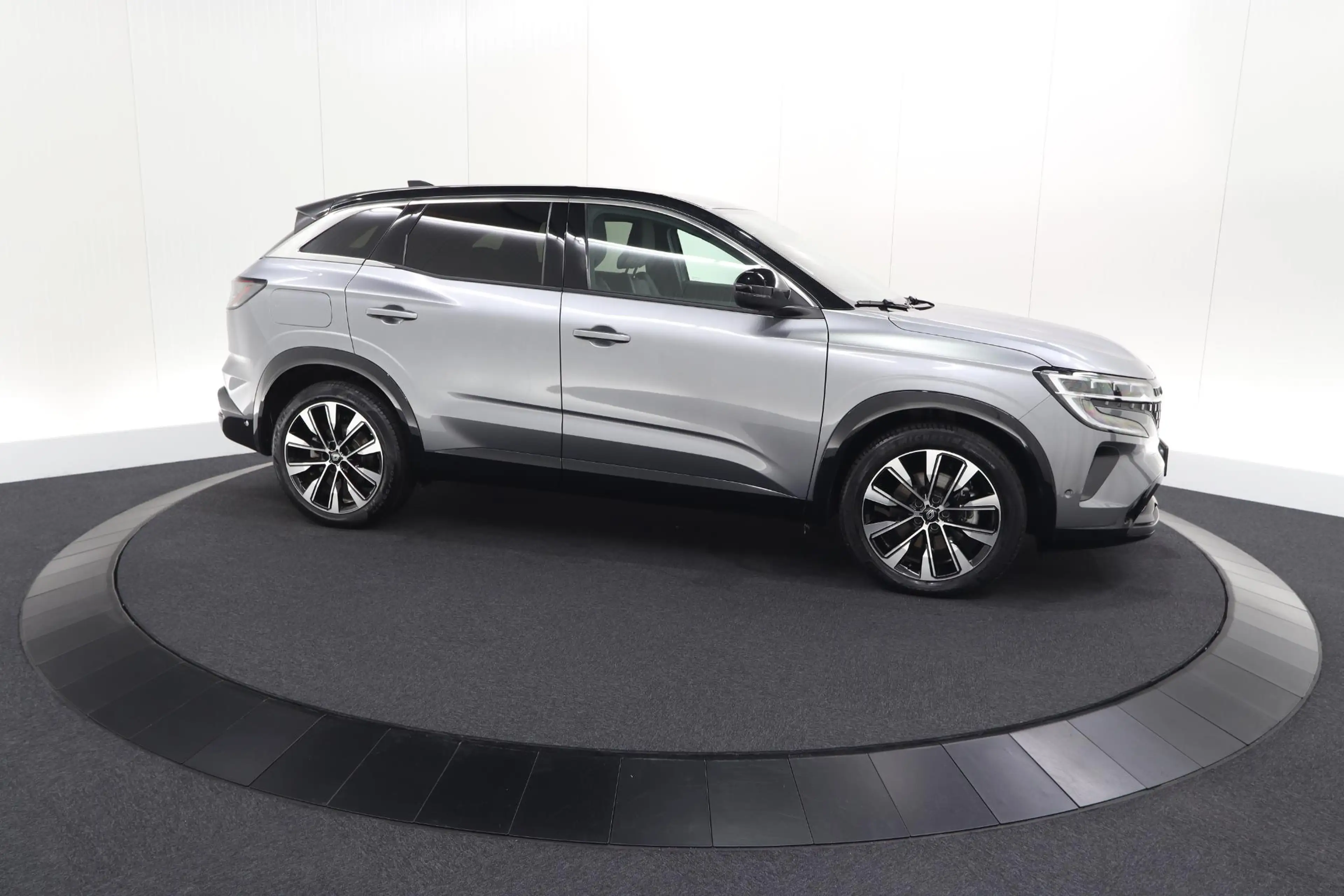 Renault Austral 1.2 E-Tech full hybrid 200 techno | 1500 KG Trekge — photo 4