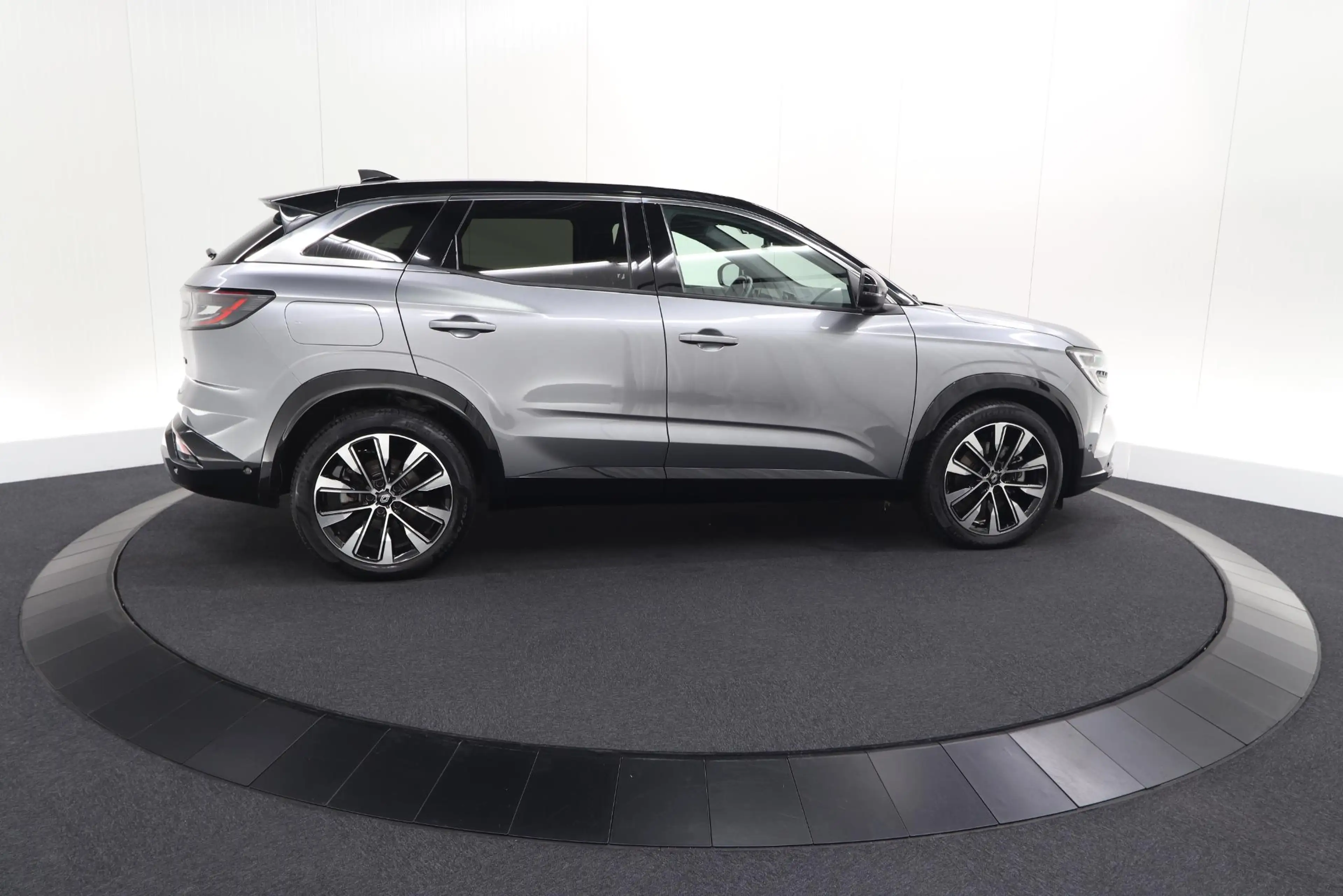 Renault Austral 1.2 E-Tech full hybrid 200 techno | 1500 KG Trekge — photo 7