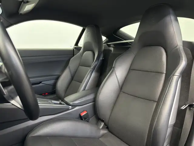 Porsche Cayman view 7
