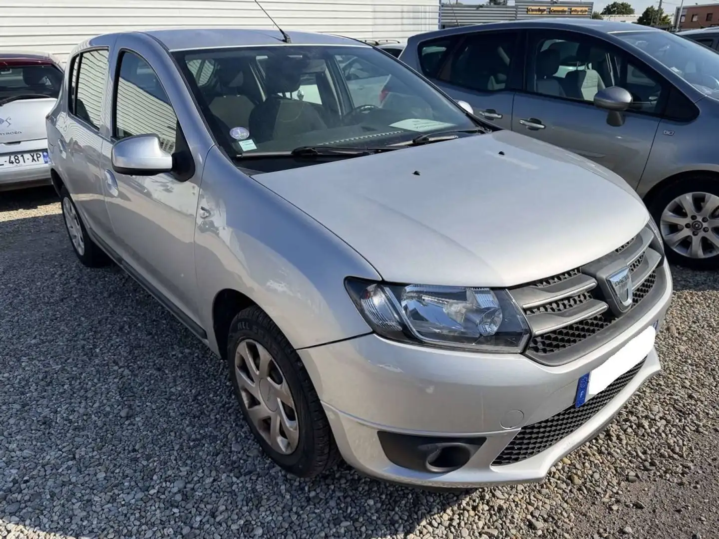 Dacia Sandero II 0.9 TCe 90ch eco² Lauréate Grau - 1
