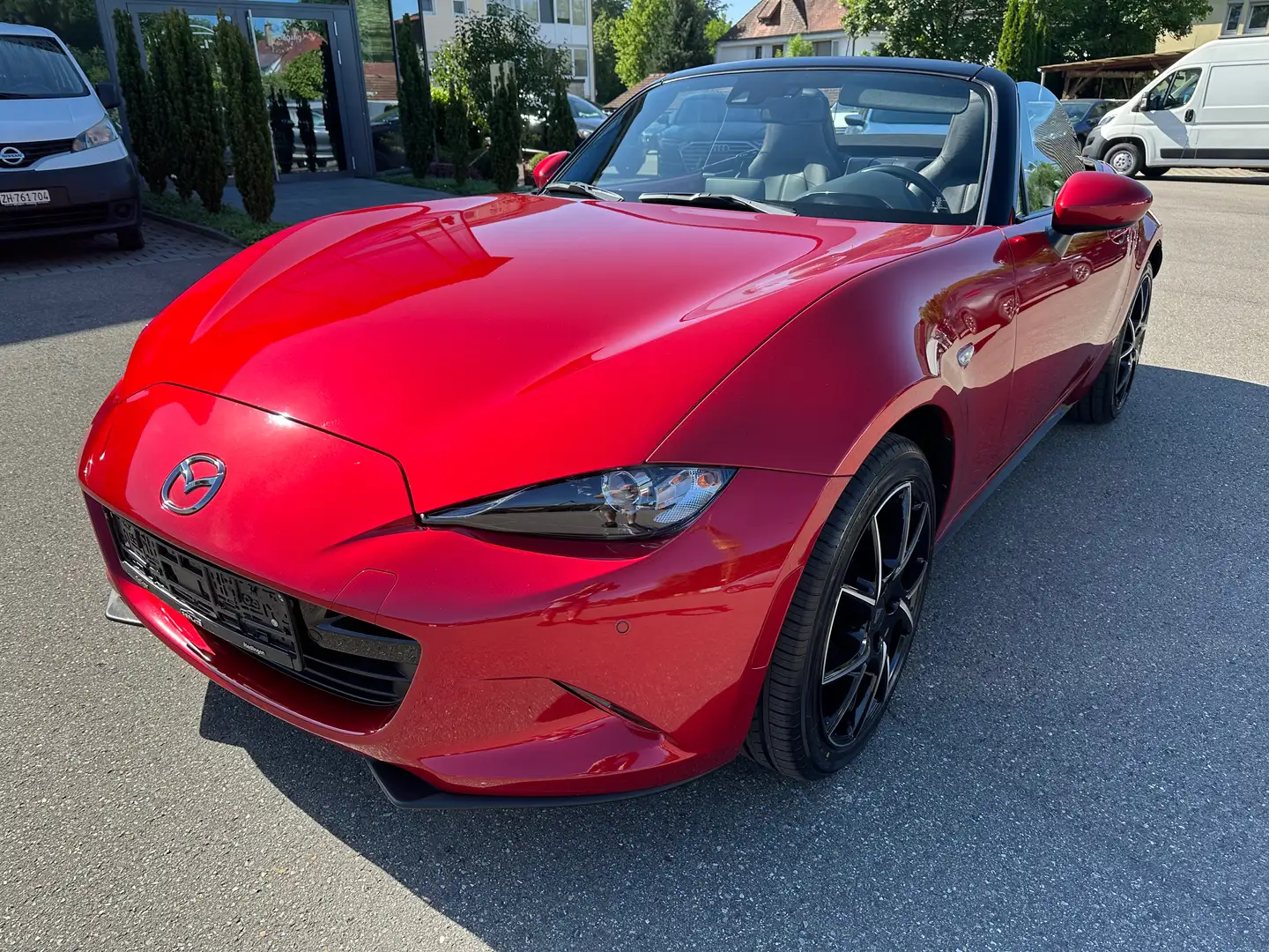 Mazda MX-5 Sports-Line Rood - 1