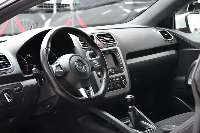 Volkswagen Scirocco view 9