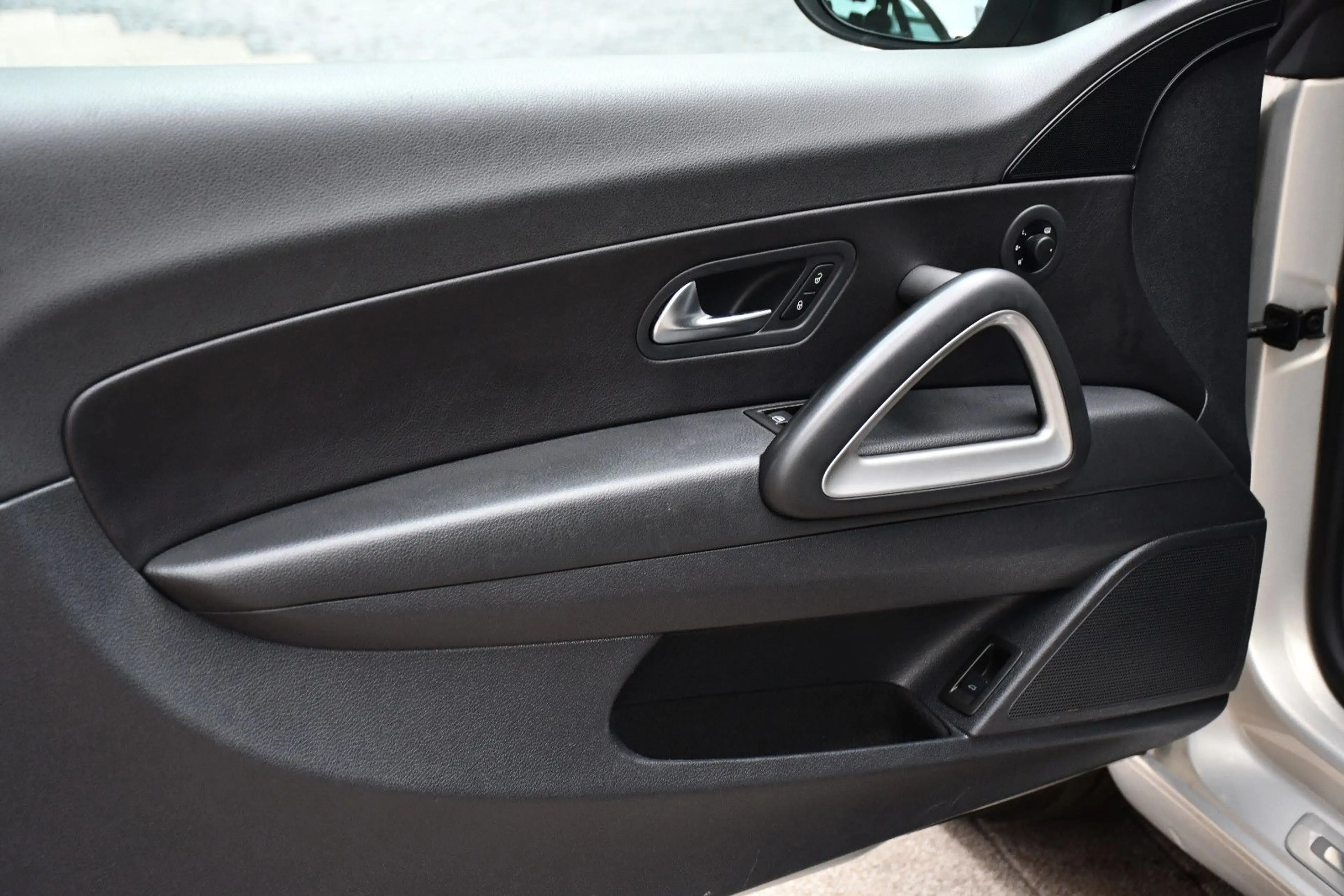 Volkswagen Scirocco 1.4 TSI R-Line Pano 75Tkm Navi PDC — photo 7