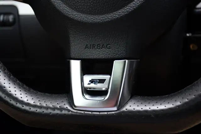 Volkswagen Scirocco view 13