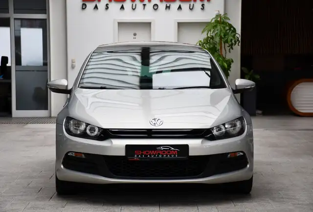 Volkswagen Scirocco view 5