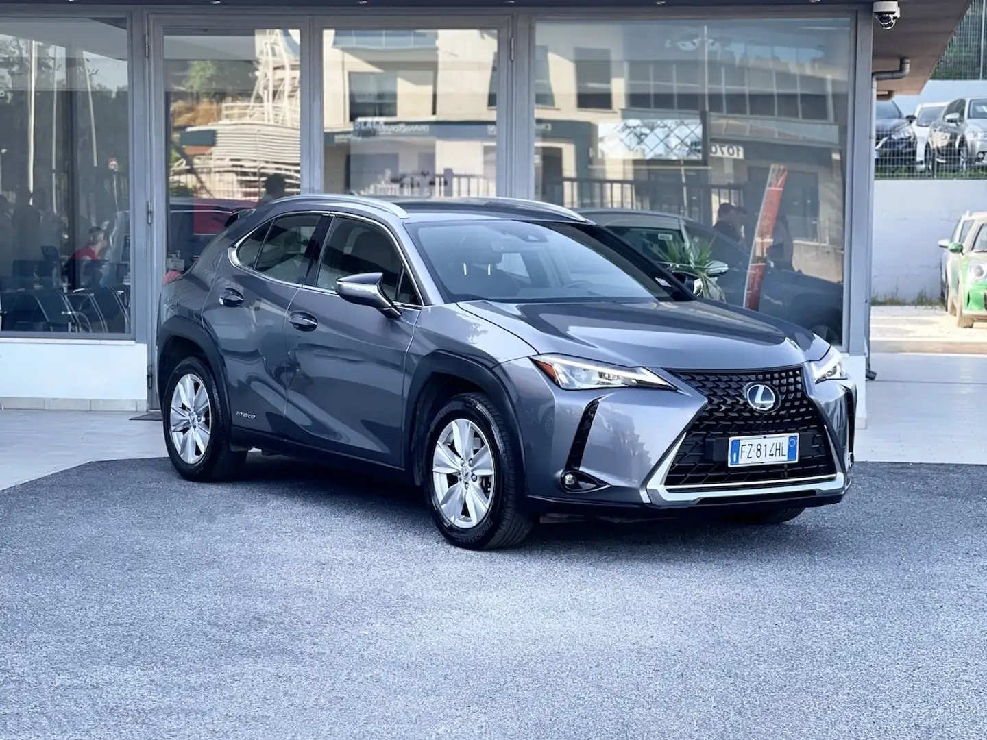 Lexus 250 2.0 Hybrid 152CV E6 Automatica - 2019 Сірий - 1