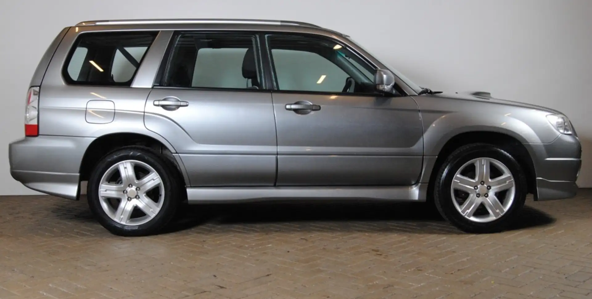 Subaru Forester 2.5 XT Luxury Pack\\ NAP || Stoelverwarming\\ Schu Grijs - 2