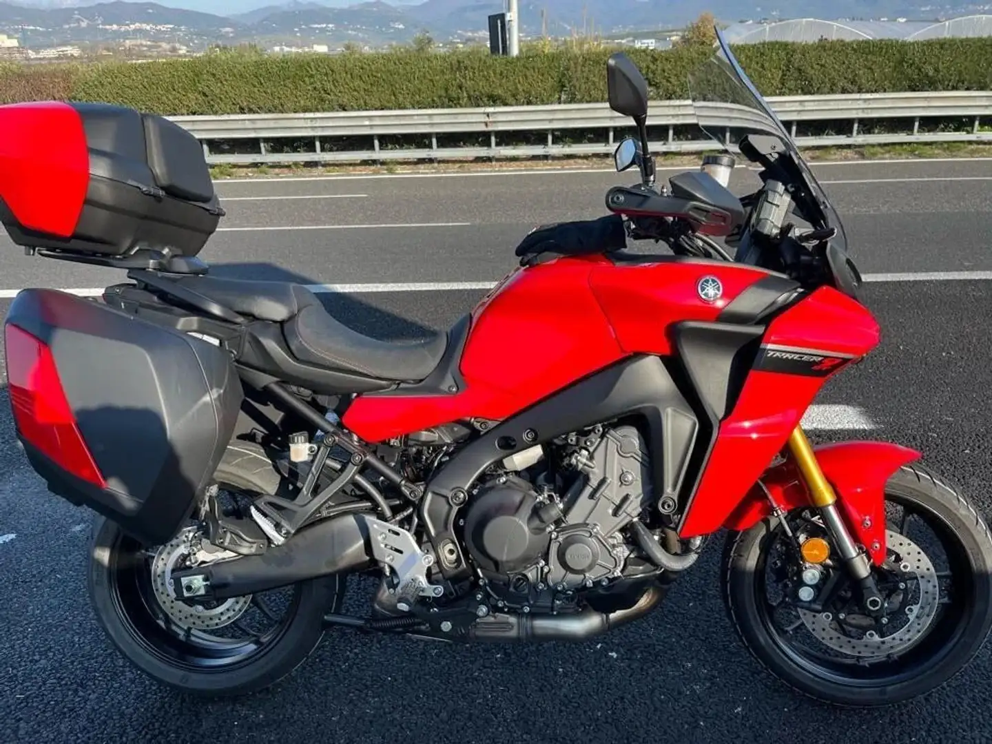 Yamaha Tracer 9 GT Rosso - 1