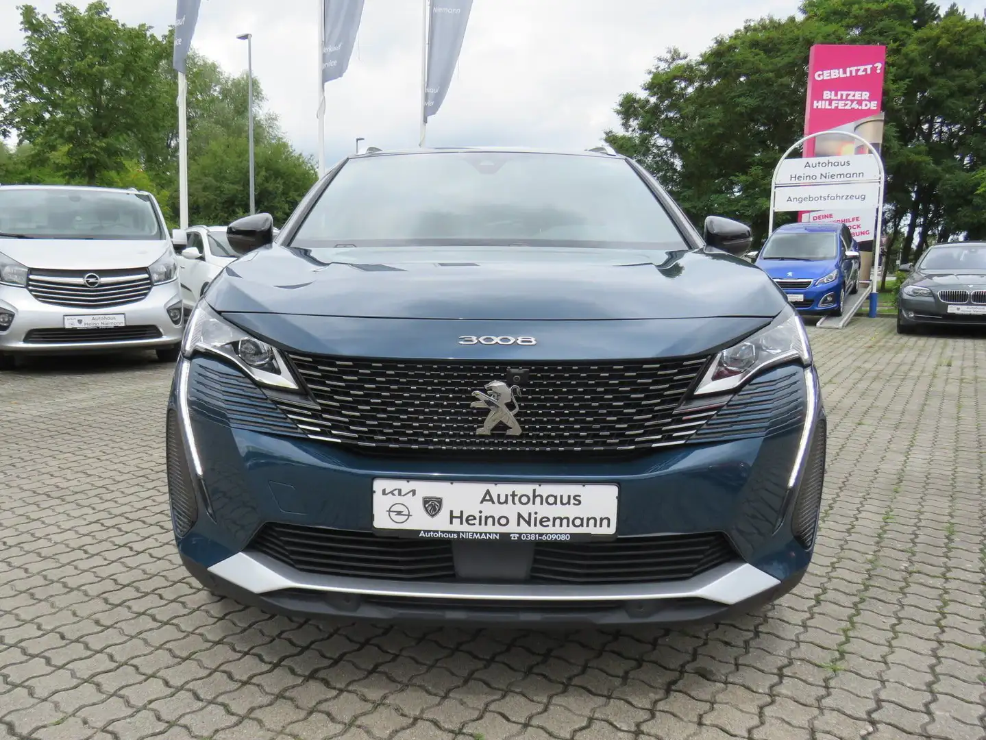 Peugeot 3008 GT PT 130 EAT8 *RFK*NAVI*el.Sitz*DAB*LED*FOCAL*LM* Bleu - 2