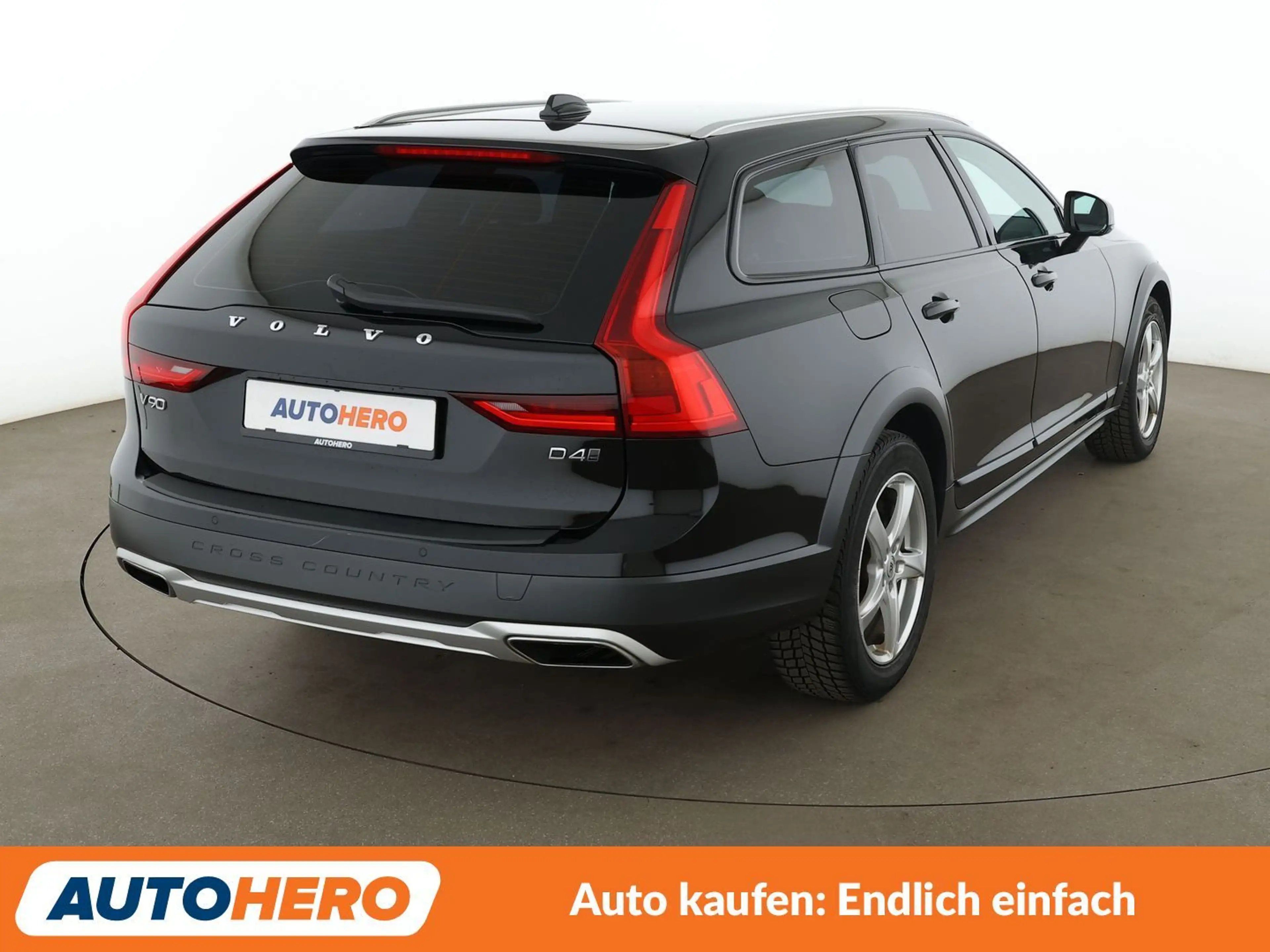 Volvo V90 Cross Country 2.0 D4 AWD Aut.*NAV*LED*TEMP*PDC*ALU*KLIMA* — photo 6
