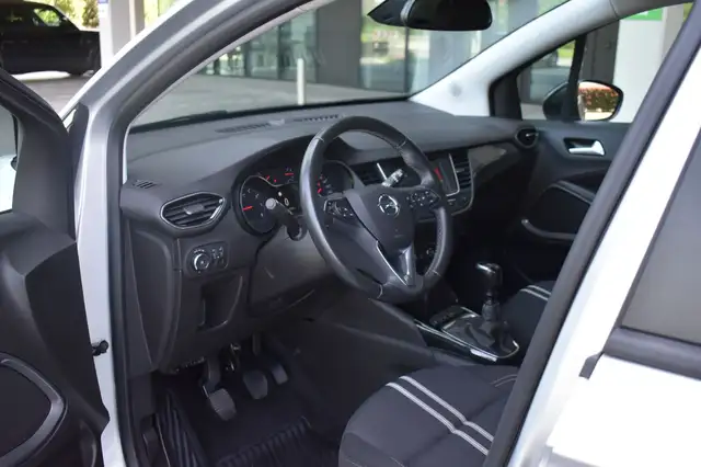 Opel Crossland view 10