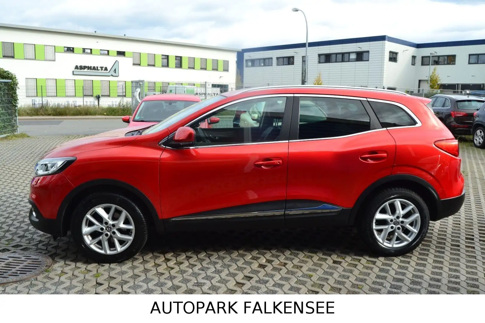 Renault Kadjar KADJAR XMOD+1.HAND NUR 58TKM+AUTOMATIK+EUR6+PDC Rouge - 2