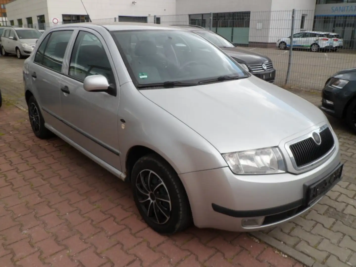 Skoda Fabia Fabia 1.4 Classic *TÜV bis 08/27 Silber - 2