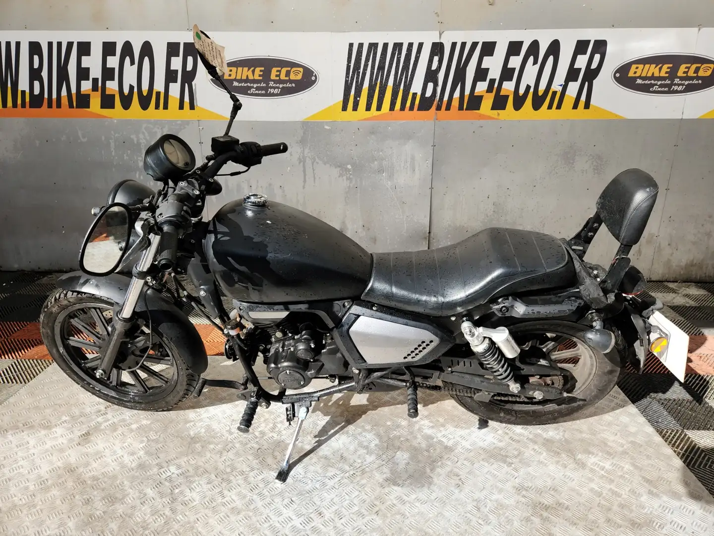 Keeway Superlight Schwarz - 2