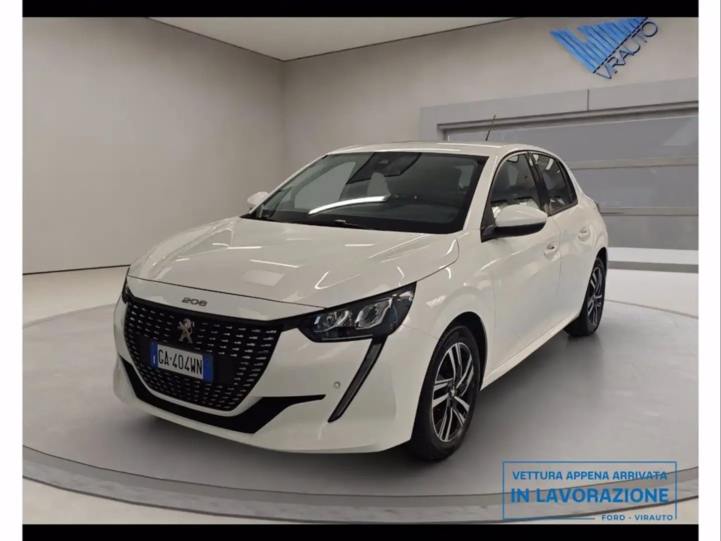 Peugeot 208 1.2 PureTech Allure Weiß - 1