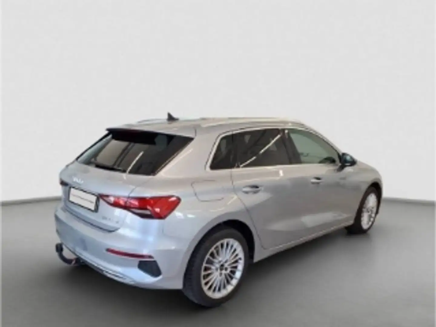Audi A3 Sportback 35 TFSI ADVANCED AHK PDC SITZHZG KLIMA Argent - 2