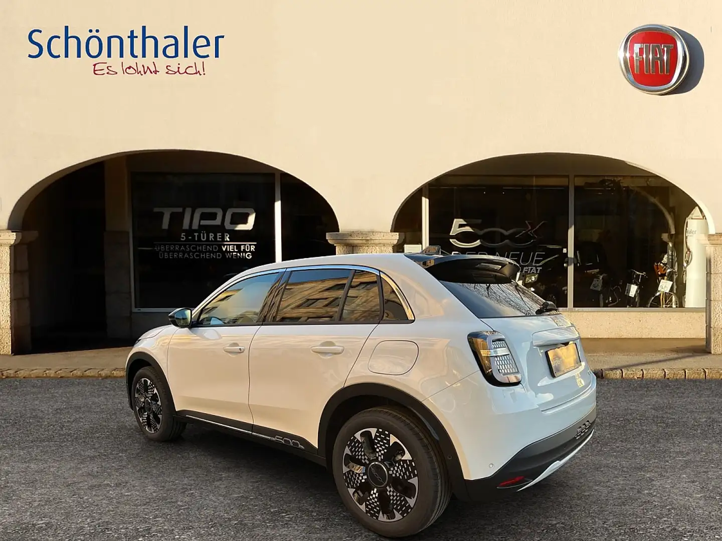 Fiat 600 Hybrid mHEV 145 6-Gang eDCT La Prima Weiß - 2