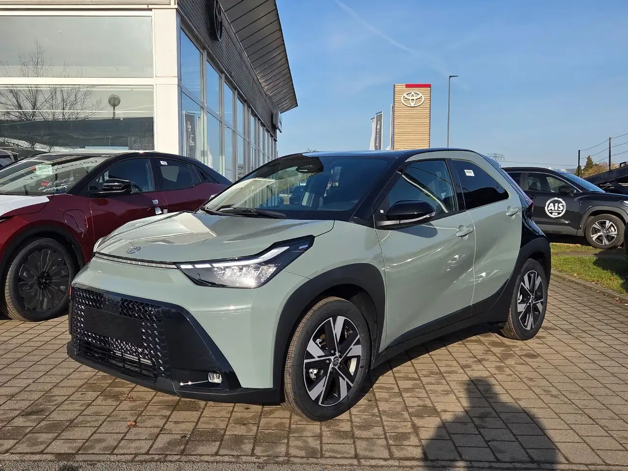 Toyota Aygo X 1.5 HEV TEAMPLAYER CVT Sitzheizung 2