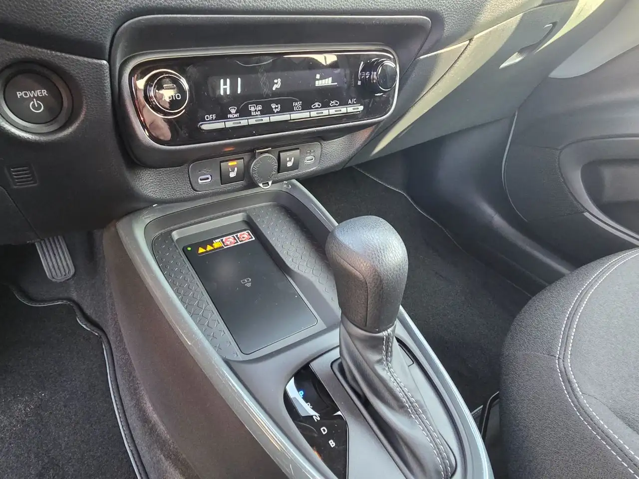 Toyota Aygo X 1.5 HEV TEAMPLAYER CVT Sitzheizung 16